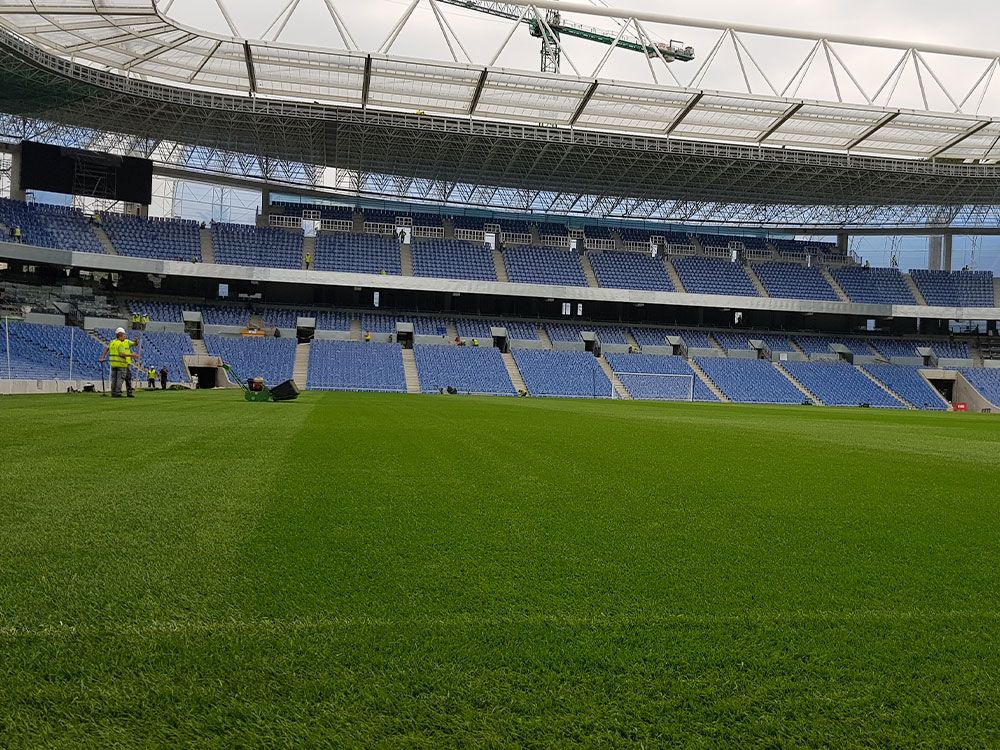 empresa de construccion de gradas para campos de futbol