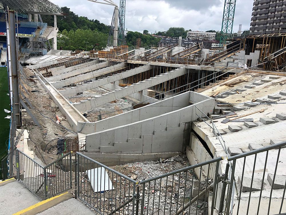 proceso de construccion de campo de futbol anoeta