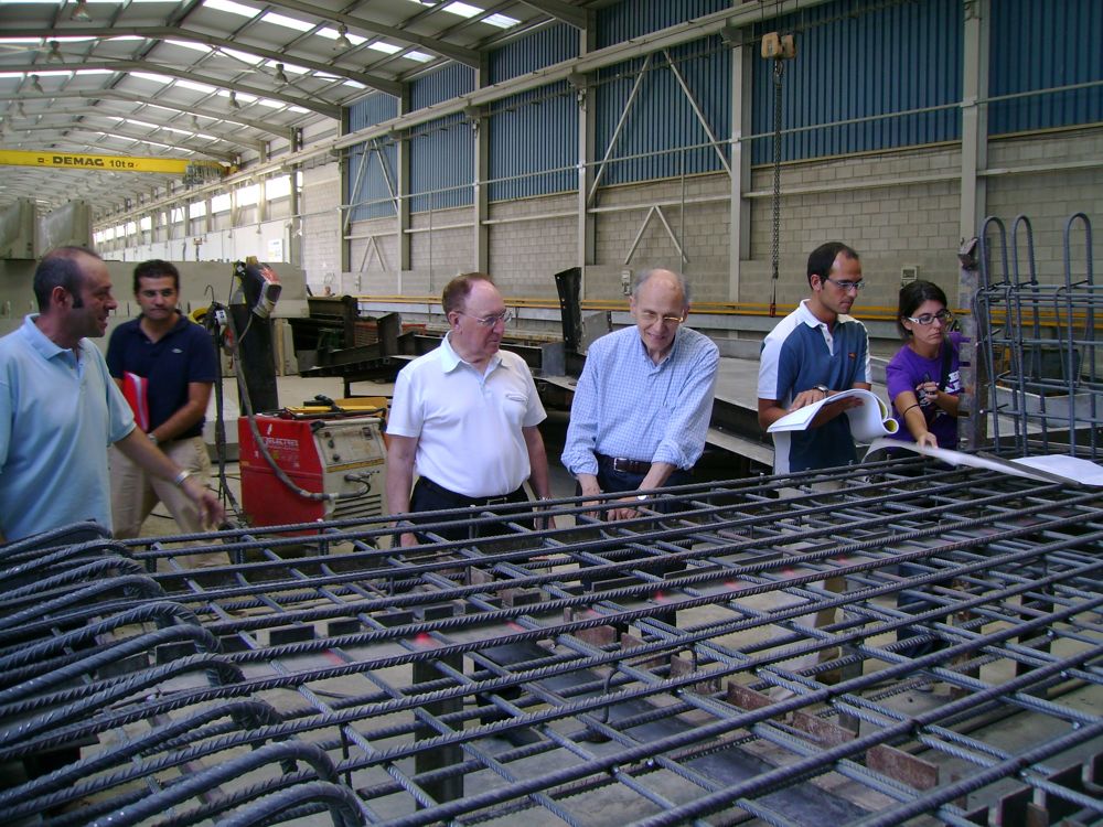 Juan José Arenas visitó las instalaciones de Rocacero